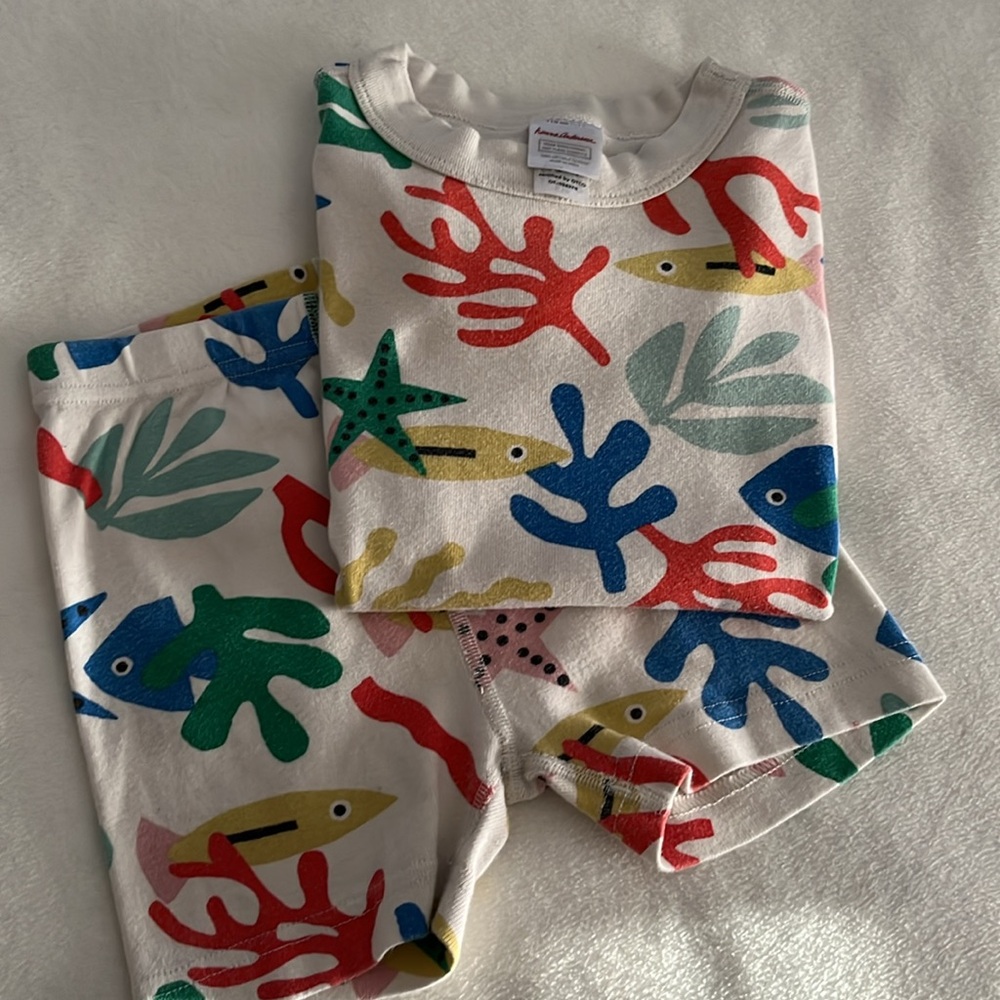 Hanna Andersson 2piece shorts pajamas. Size5(110) - Picture 4 of 4